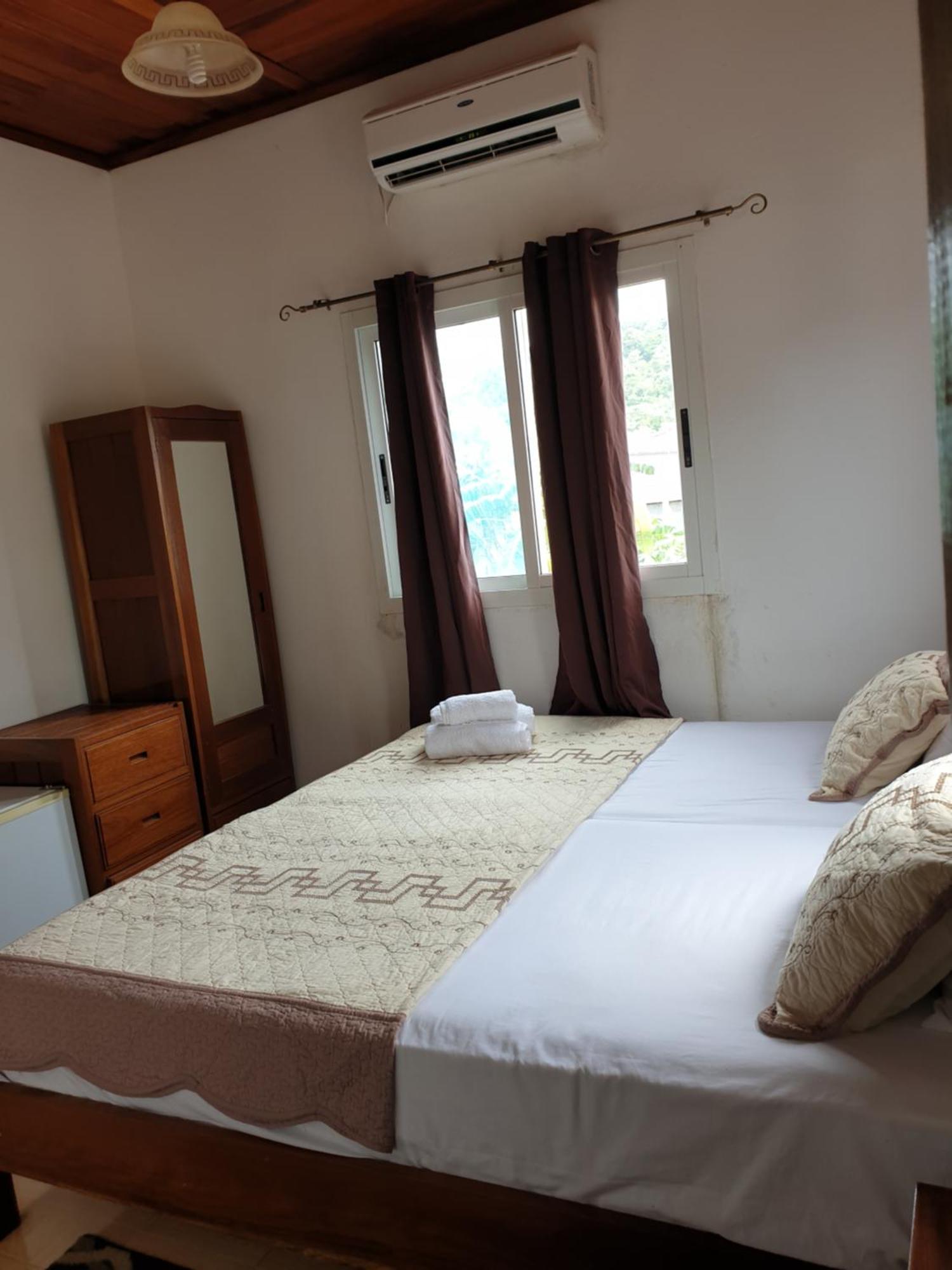 Residencial Mira Rio Hotell Santo António Exteriör bild